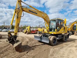Komatsu PW130-7K — Mobilbagger — gebraucht kaufen | 123Machinery