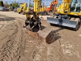 Komatsu PW130-7K — Foto 10