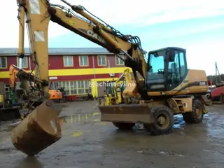 Case WX200 — Mobilbagger — gebraucht kaufen | 123Machinery