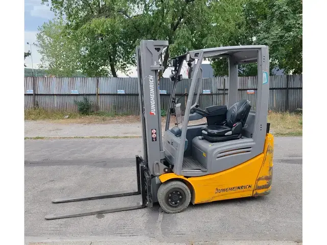 Jungheinrich EFG 213 Li-ion — Elektrostapler — gebraucht kaufen | 123Machinery