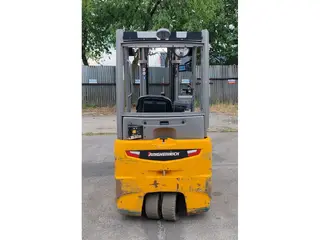 Jungheinrich EFG 213 Li-ion — Foto 4