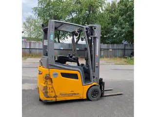 Jungheinrich EFG 213 Li-ion — Foto 2