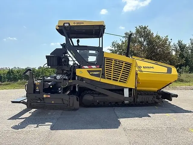 BOMAG S500 — Asphaltfertiger — gebraucht kaufen | 123Machinery