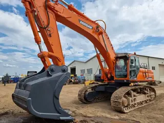 Doosan 320 DX520LC — Kettenbagger — gebraucht kaufen | 123Machinery
