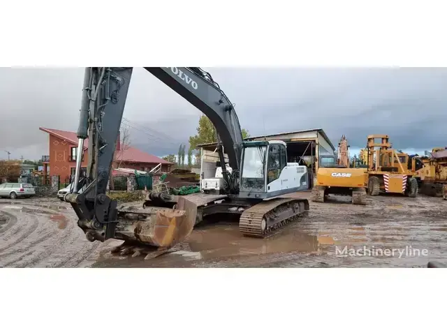 Volvo 320 EC240C L — Kettenbagger — gebraucht kaufen | 123Machinery