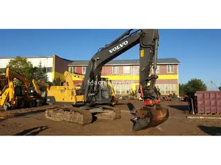 Volvo 320 EC250D L — Foto 3