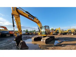 JCB 349 JS220LC — Kettenbagger — gebraucht kaufen | 123Machinery