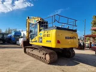 Komatsu 349 PC210LCi-10 — Foto 10