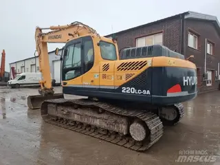 Hyundai 349 Robex 220LC-9A — Kettenbagger — gebraucht kaufen | 123Machinery
