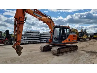 Doosan 349 DX140LC — Kettenbagger — gebraucht kaufen | 123Machinery