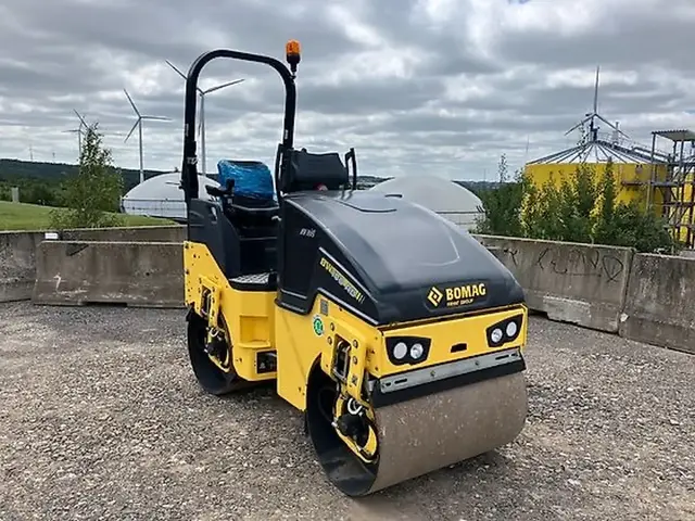 BOMAG BW 120 AD-5 — Straßenwalzen — gebraucht kaufen | 123Machinery