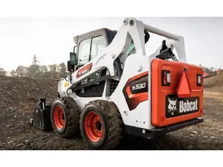 Bobcat S530 — Foto 1