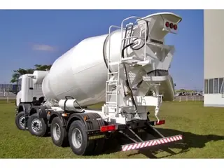 Mercedes-Benz mit Liebherr HTM 1004F — Foto 3