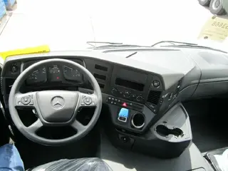Mercedes-Benz mit Liebherr HTM 1004F — Foto 6
