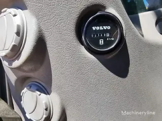 Volvo 349 EC300DL — Foto 8