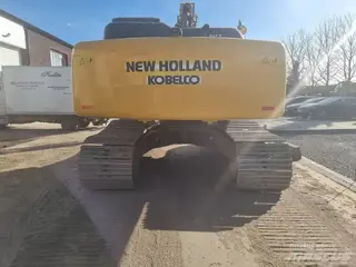 New Holland 349 E305C — Foto 3