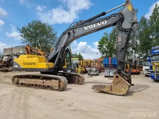 Volvo 349 EC360B LC — Kettenbagger — gebraucht kaufen | 123Machinery