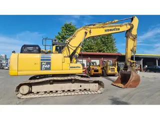 Komatsu 349 PC240LC — Foto 4