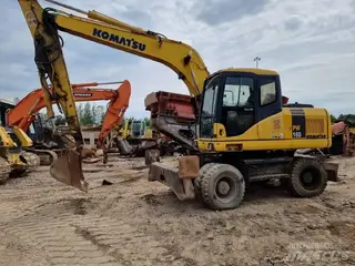 Komatsu 315 PW160-7 — Foto 3