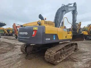 Volvo 315 EC250D L — Foto 3