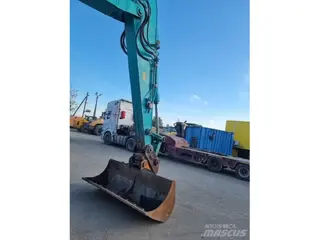 Kobelco 315 SK210LC-10 — Foto 10