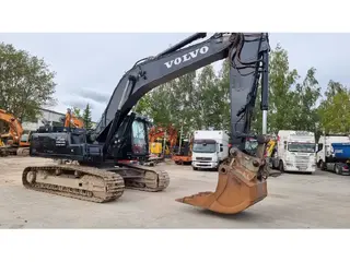 Volvo 315 EC300D L — Foto 9
