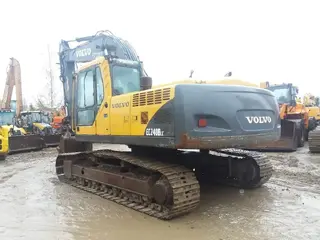 Volvo 315 EC240B LC — Foto 4