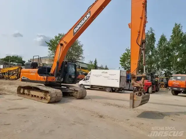 Doosan 315 DX225LC Long Reach — Long Reach Bagger — gebraucht kaufen | 123Machinery