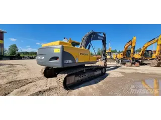 Volvo 315 EC210B LC — Foto 4