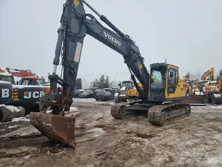 Volvo 315 EC210B LC — Foto 4
