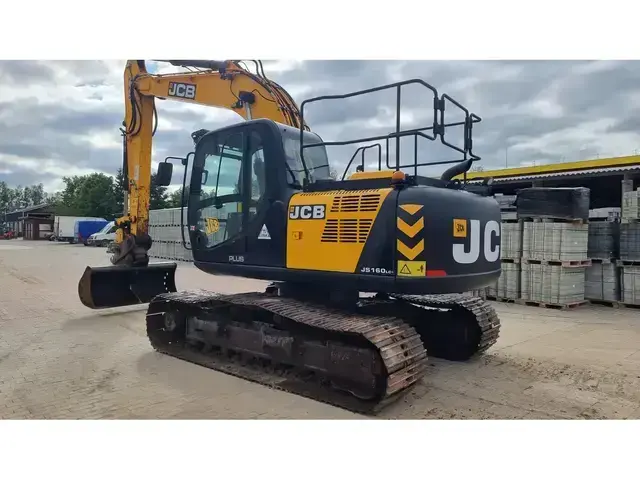 JCB 315 JS160 LC+ — Kettenbagger — gebraucht kaufen | 123Machinery