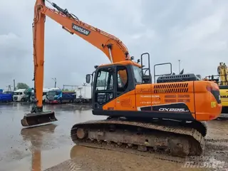 Doosan 315 DX225LC Long Reach — Long Reach Bagger — gebraucht kaufen | 123Machinery