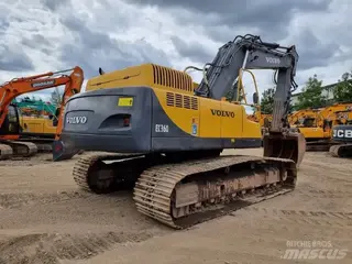 Volvo 315 EC360 — Foto 3