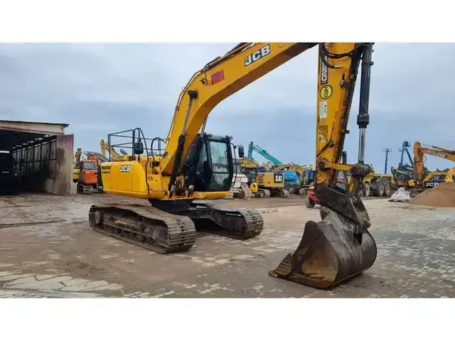 JCB 315 JS220LC — Kettenbagger — gebraucht kaufen | 123Machinery