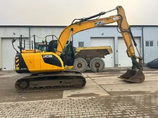 JCB 315 JS130LC — Foto 5