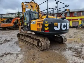 JCB 315 JS220LC+ — Foto 8