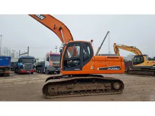 Doosan DX225LC — Foto 8