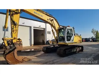 New Holland E215B — Foto 3