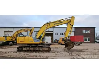 New Holland E215B — Foto 5
