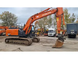 Hitachi ZAXIS 210LC — Foto 8