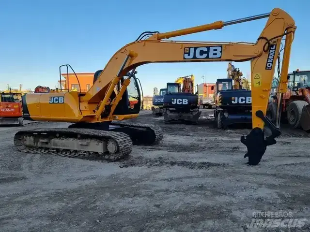 JCB JS220 LC — Kettenbagger — gebraucht kaufen | 123Machinery