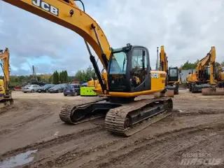 JCB JS220LC — Kettenbagger — gebraucht kaufen | 123Machinery