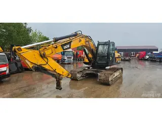 JCB JS220 — Kettenbagger — gebraucht kaufen | 123Machinery