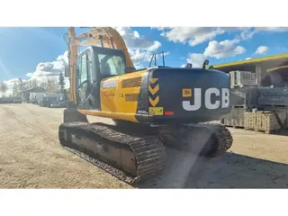 JCB JS220LC — Kettenbagger — gebraucht kaufen | 123Machinery