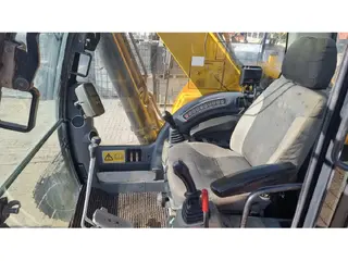 JCB JS220LC — Foto 10