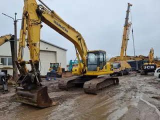 Komatsu 1304 PC210LC-8 — Kettenbagger — gebraucht kaufen | 123Machinery