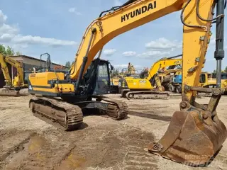 Hyundai 1304 HX300L — Kettenbagger — gebraucht kaufen | 123Machinery